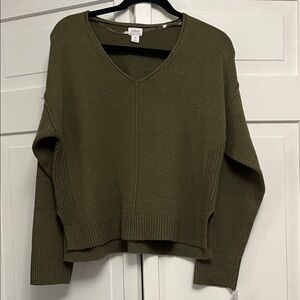 Auden Olive Green V-Neck Knit Pullover PJ Top Size XS